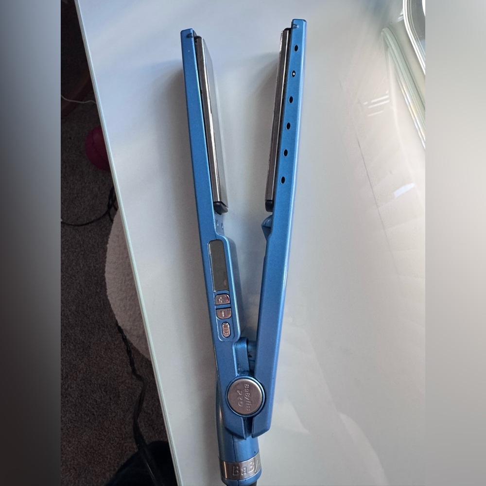 BabylissPro Nano Titanium Hair Straightener